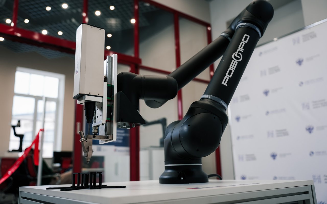 ПИШ ЛЭТИ запустила программу подготовки инженеров‑разработчиков промышленных роботов