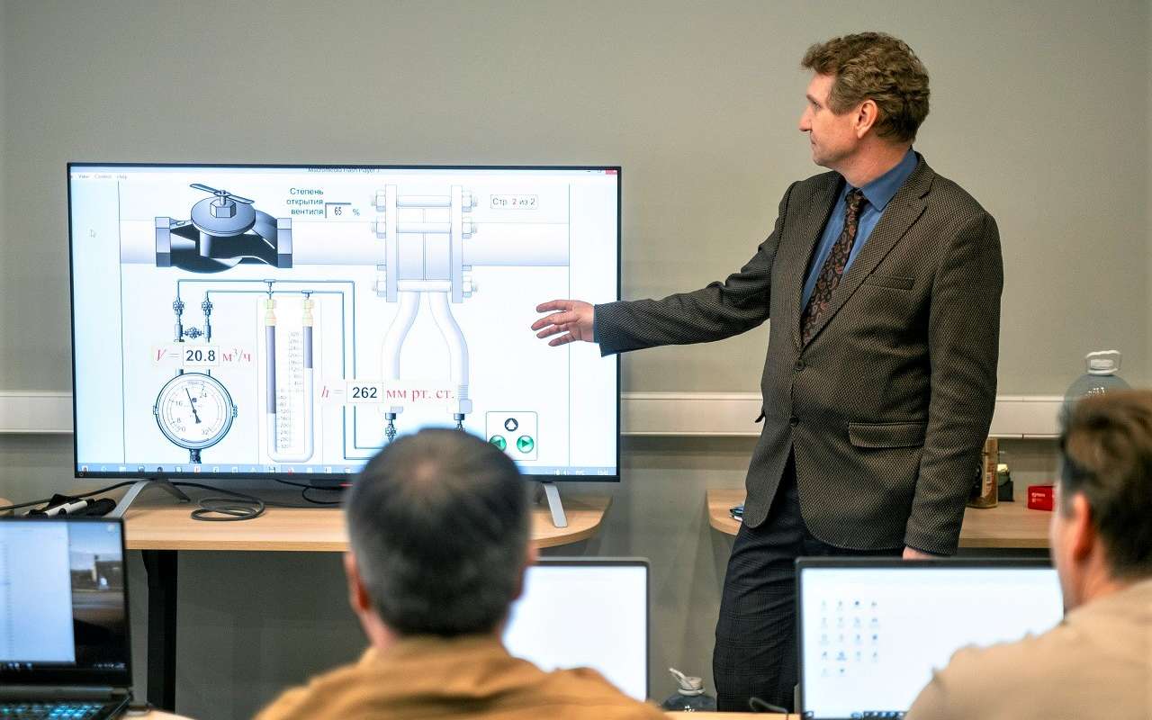 ПИШ ЛЭТИ запустил программу подготовки специалистов по цифровым двойникам промышленных систем
