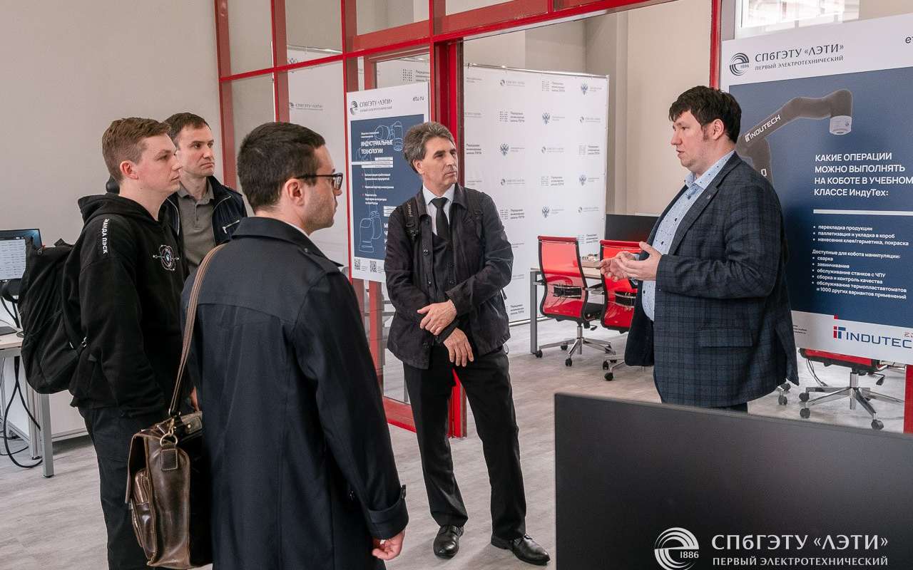 Делегация ученых Санкт-Петербургского горного университета посетила лаборатории ПИШ ЛЭТИ