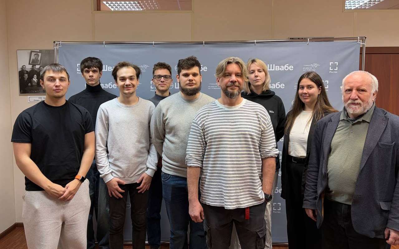 Студенты ПИШ ЛЭТИ познакомились с производством компонентов для оптоэлектроники